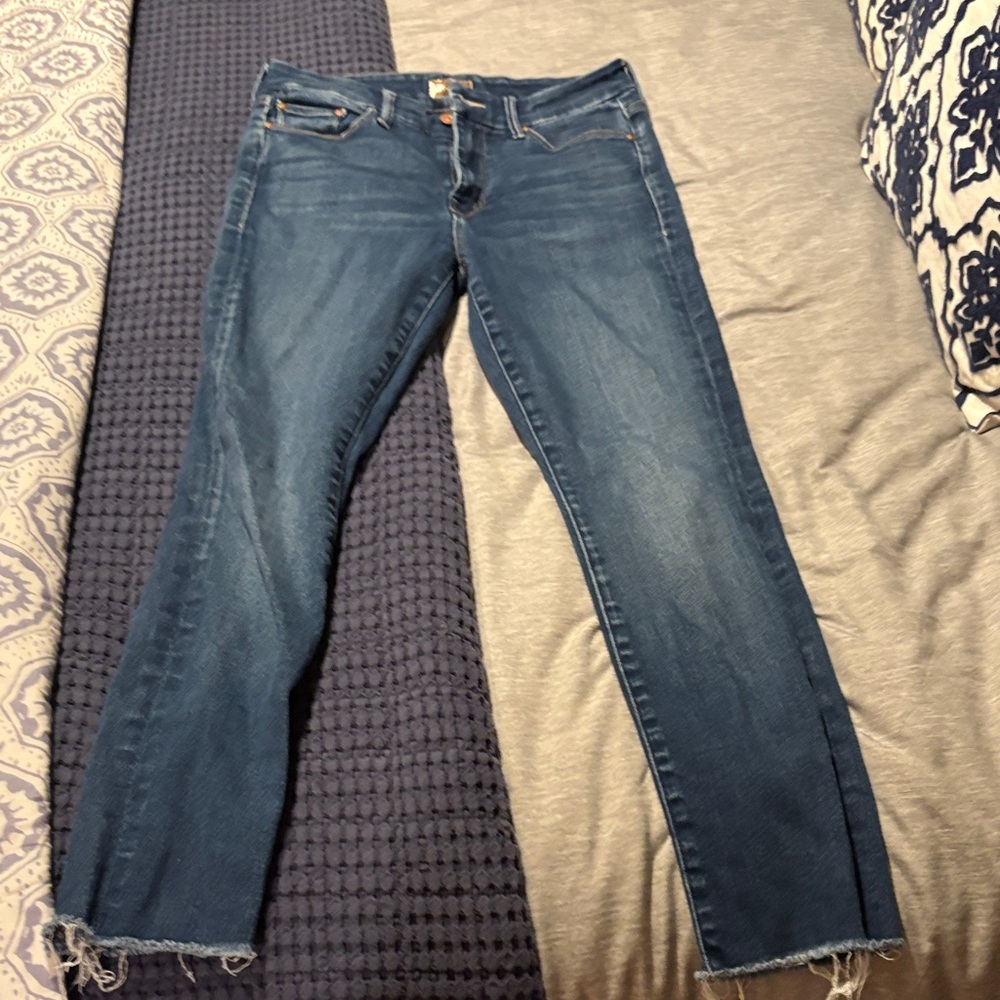 MOTHER Skinny Jeans in Medium Blue Wash with Frayed Hem